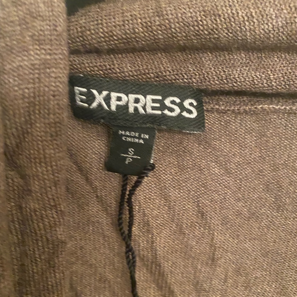Express Cardigan - Picture 2 of 3